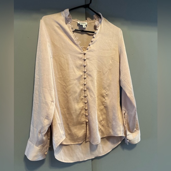 Express -  Cream Bell Sleeve Button Down Shirt (Size M) - Picture 1 of 10